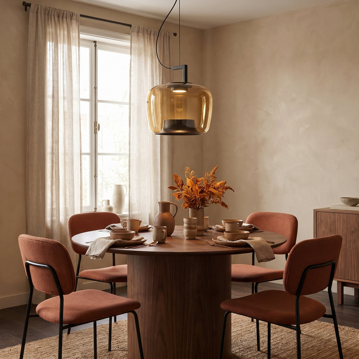 Jaura's Glass Pendant Light