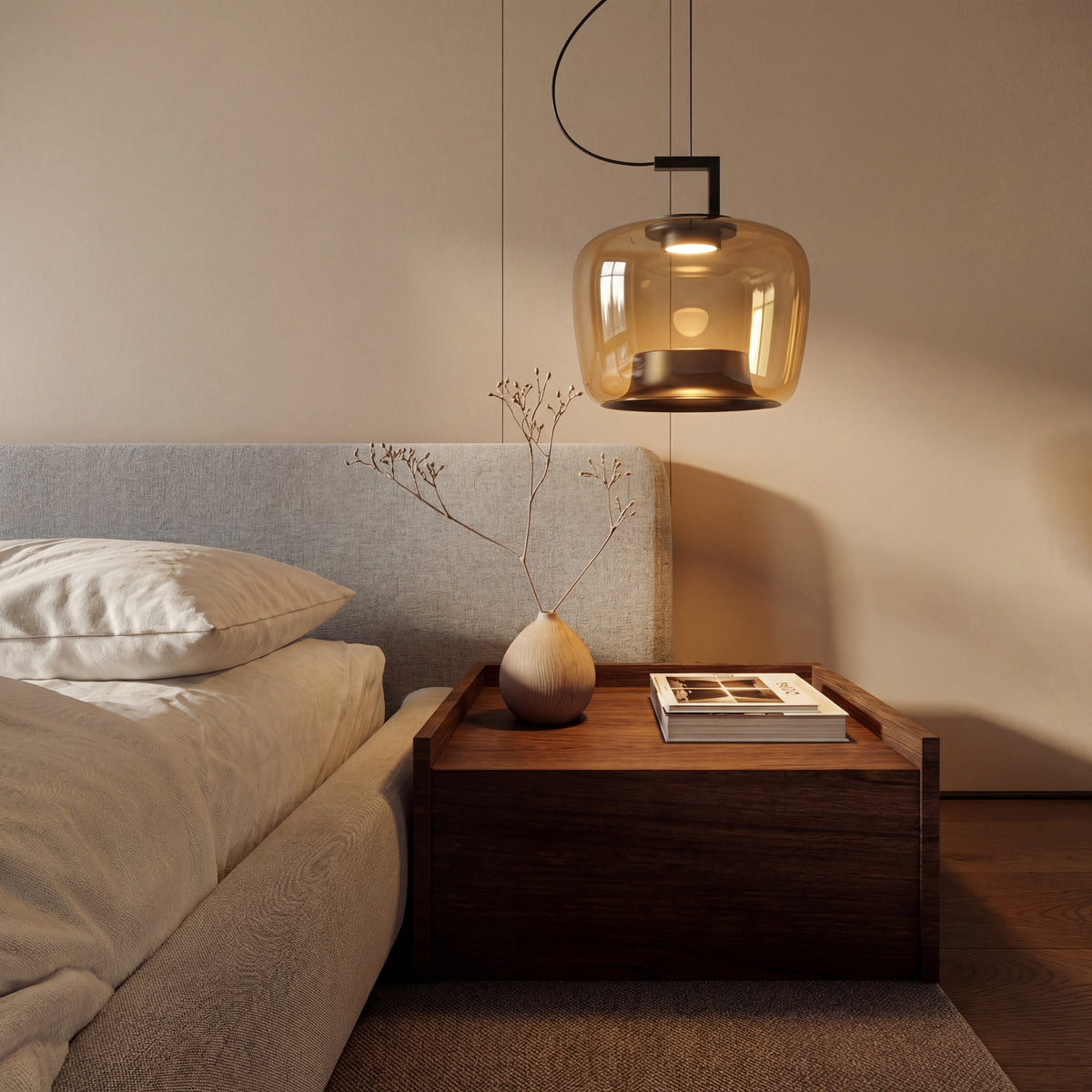 Jaura's Glass Pendant Light